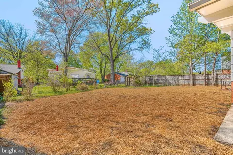 Exterior - 11514 Lovejoy St, Silver Spring, MD 20902 photo 7 of 11