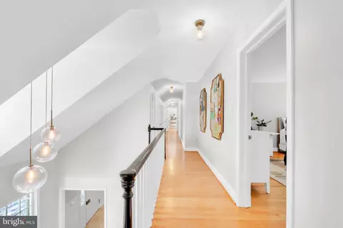 Entry Way - 14 Stanmore Ct, Potomac, MD 20854 photo 7 of 12