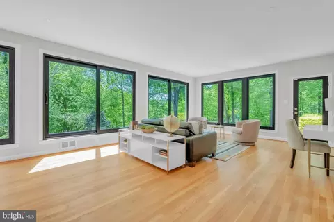 Living - 14 Stanmore Ct, Potomac, MD 20854 photo 1 of 9