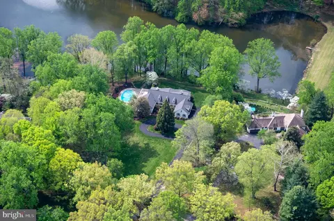 View/Area - 14 Stanmore Ct, Potomac, MD 20854 photo 3 of 6