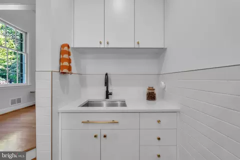 Other - 14 Stanmore Ct, Potomac, MD 20854 photo 3 of 32