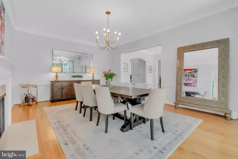 Dining - 14 Stanmore Ct, Potomac, MD 20854 photo 4 of 4