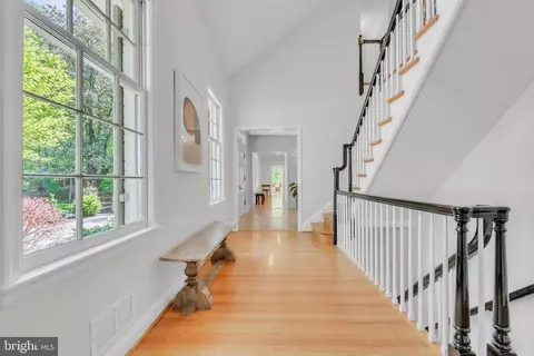 Entry Way - 14 Stanmore Ct, Potomac, MD 20854 photo 3 of 12
