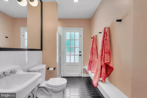 Bath - 14 Stanmore Ct, Potomac, MD 20854 photo 12 of 12