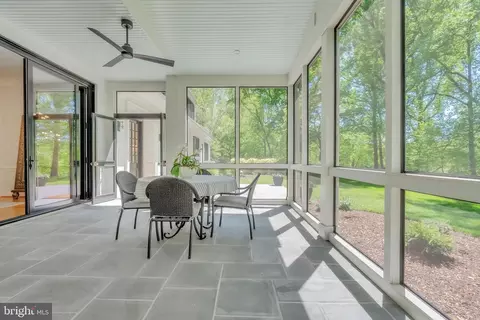 Exterior - 14 Stanmore Ct, Potomac, MD 20854 photo 3 of 14