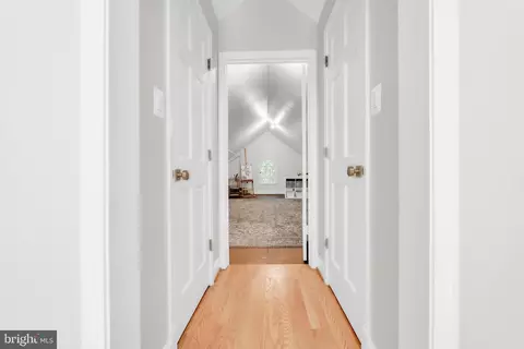 Entry Way - 14 Stanmore Ct, Potomac, MD 20854 photo 9 of 12