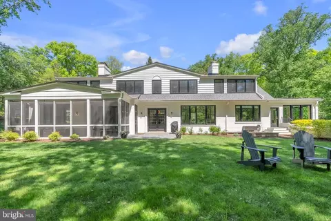 Exterior - 14 Stanmore Ct, Potomac, MD 20854 photo 9 of 14