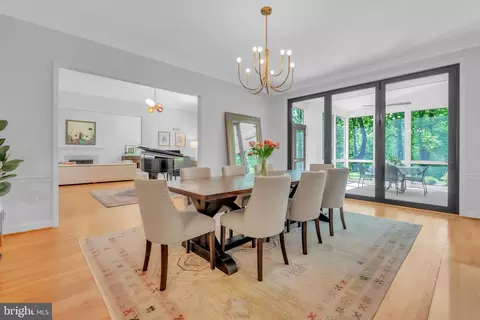 Dining - 14 Stanmore Ct, Potomac, MD 20854 photo 2 of 4