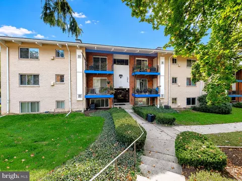 11402 Cherry Hill Rd #104, Beltsville, MD 20705