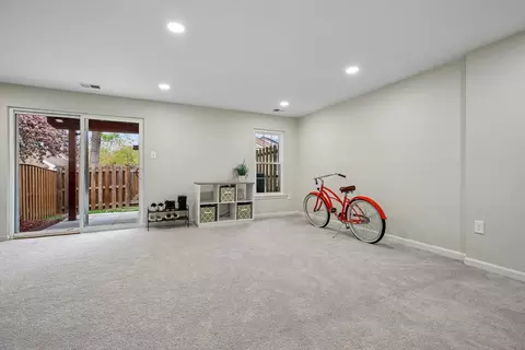 Living - 1406 Casino Cir, Silver Spring, MD 20906 photo 2 of 2