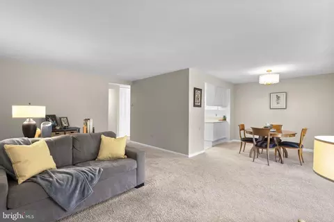 Living - 3382 Chiswick Ct #51-2D, Silver Spring, MD 20906 photo 4 of 4