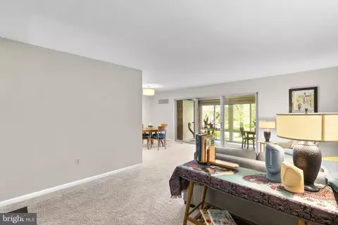 Living - 3382 Chiswick Ct #51-2D, Silver Spring, MD 20906 photo 3 of 4