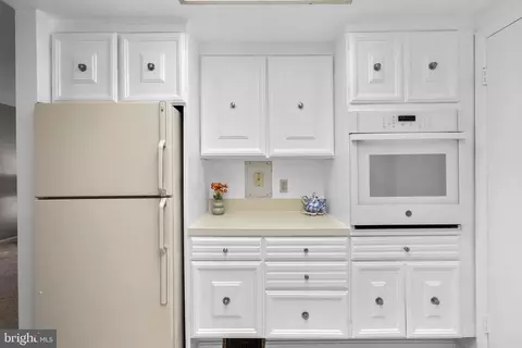 Kitchen - 3382 Chiswick Ct #51-2D, Silver Spring, MD 20906 photo 5 of 5