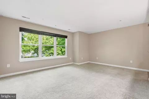 Living - 14018 Valleyfield Dr #6-7, Silver Spring, MD 20906 photo 4 of 4