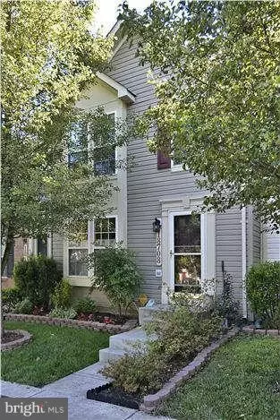 18708 Harmony Woods Ln, Germantown, MD 20874