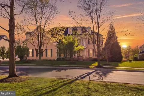 17622 Auburn Village Dr, Sandy Spring, MD 20860