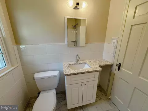 Bath - 9421 Thornhill Rd, Silver Spring, MD 20901 photo 3 of 7
