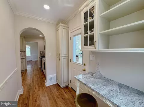 Entry Way - 9421 Thornhill Rd, Silver Spring, MD 20901 photo 3 of 5