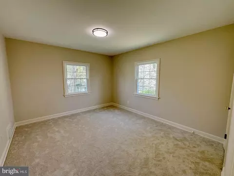 Bedroom - 9421 Thornhill Rd, Silver Spring, MD 20901 photo 2 of 6