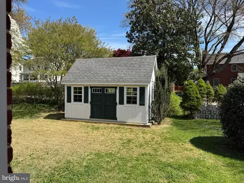 Exterior - 9421 Thornhill Rd, Silver Spring, MD 20901 photo 5 of 5
