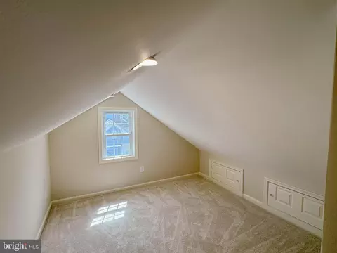 Bedroom - 9421 Thornhill Rd, Silver Spring, MD 20901 photo 6 of 6