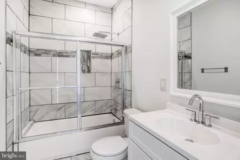 Bath - 827 Philadelphia Ave, Silver Spring, MD 20910 photo 1 of 2