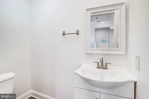Entry Way - 827 Philadelphia Ave, Silver Spring, MD 20910 photo 2 of 2