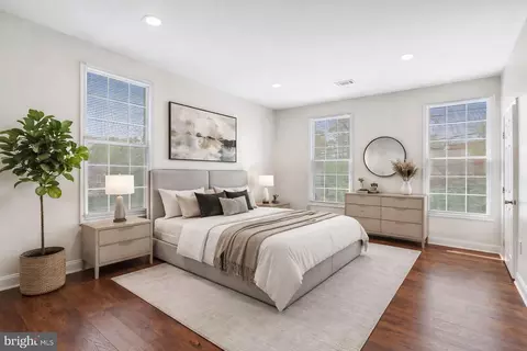 Bedroom - 827 Philadelphia Ave, Silver Spring, MD 20910 photo 1 of 1