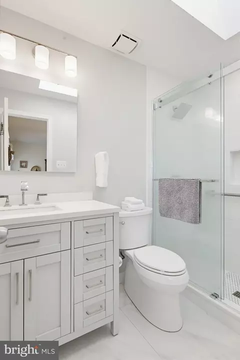 Bath - 3067 Schubert Dr, Silver Spring, MD 20904 photo 2 of 6