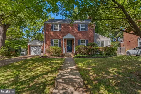 4505 Conifer Ln, Bethesda, MD 20814
