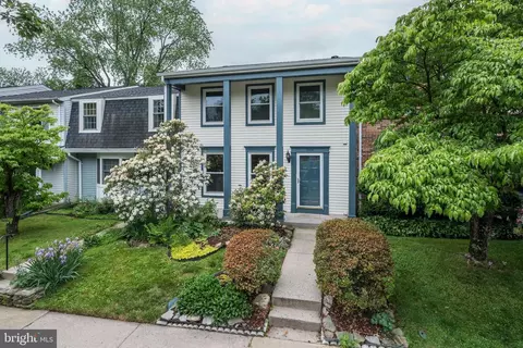 7506 Weatherby Dr, Rockville, MD 20855