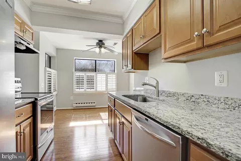 Kitchen - 15320 Pine Orchard Dr #83-2J, Silver Spring, MD 20906 photo 1 of 6