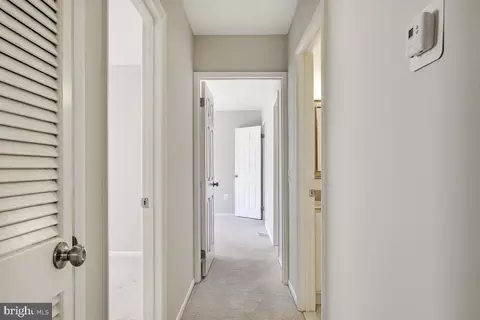 Entry Way - 15320 Pine Orchard Dr #83-2J, Silver Spring, MD 20906 photo 4 of 4