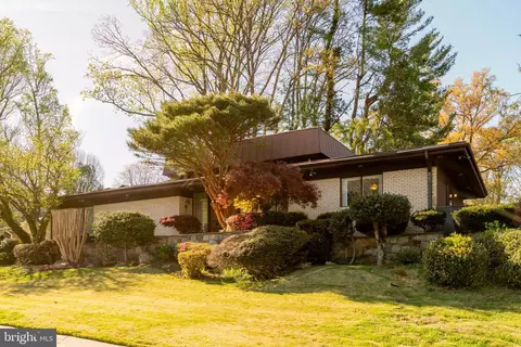 3201 Pauline Dr, Chevy Chase, MD 20815