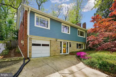Exterior - 104 Belton Rd, Silver Spring, MD 20901 photo 4 of 16