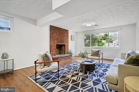 Living - 104 Belton Rd, Silver Spring, MD 20901 photo 3 of 7