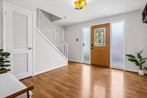 Entry Way - 104 Belton Rd, Silver Spring, MD 20901 photo 1 of 3