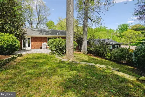 Exterior - 104 Belton Rd, Silver Spring, MD 20901 photo 12 of 16