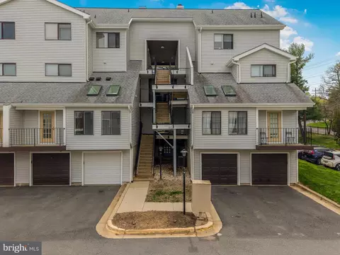 1611 Carriage House Ter #1611-DD, Silver Spring, MD 20904