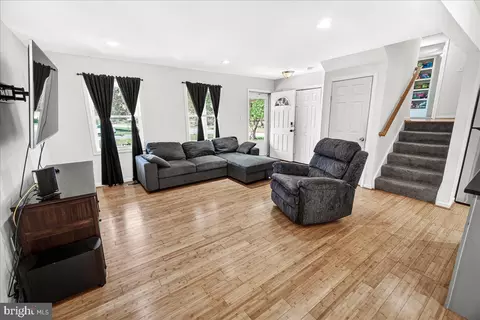 Other - 17628 Collier Cir, Poolesville, MD 20837 photo 3 of 29