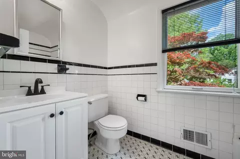Bath - 108 Denver Rd, Silver Spring, MD 20910 photo 1 of 2