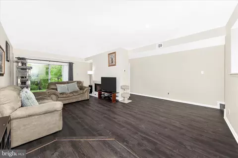 20319 Beaconfield Ter #2, Germantown, MD 20874