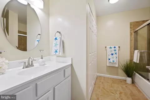Bath - 3622 Gleneagles Dr #9-2C, Silver Spring, MD 20906 photo 3 of 3