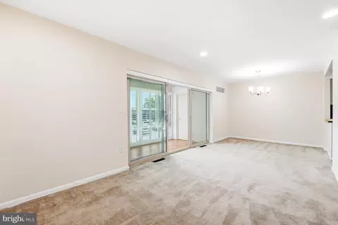 Living - 3622 Gleneagles Dr #9-2C, Silver Spring, MD 20906 photo 3 of 7