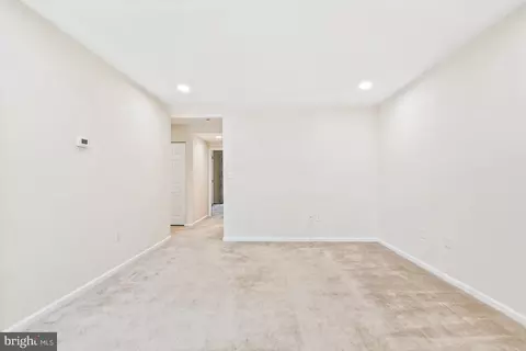 Living - 3622 Gleneagles Dr #9-2C, Silver Spring, MD 20906 photo 5 of 7