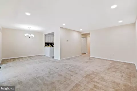 Living - 3622 Gleneagles Dr #9-2C, Silver Spring, MD 20906 photo 4 of 7
