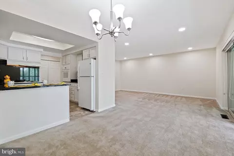 Living - 3622 Gleneagles Dr #9-2C, Silver Spring, MD 20906 photo 2 of 7