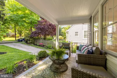 3505 Turner Ln, Chevy Chase, MD 20815