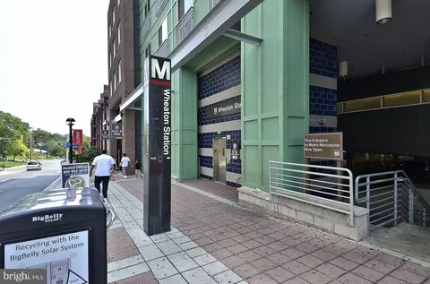 Exterior - 1121 University Blvd W #1111, Silver Spring, MD 20902 photo 9 of 16