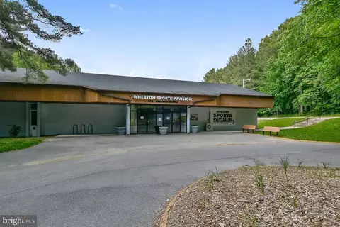 Exterior - 1121 University Blvd W #1111, Silver Spring, MD 20902 photo 15 of 16